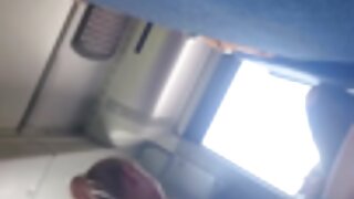 آریہ روز ایک پرانے پ ...