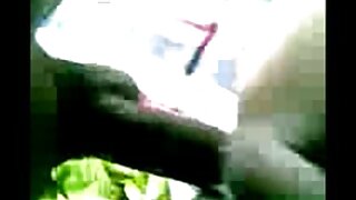 چکنا کرنے والی نوعمر ...