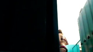 بولڈ سنہرے بالوں وال ...